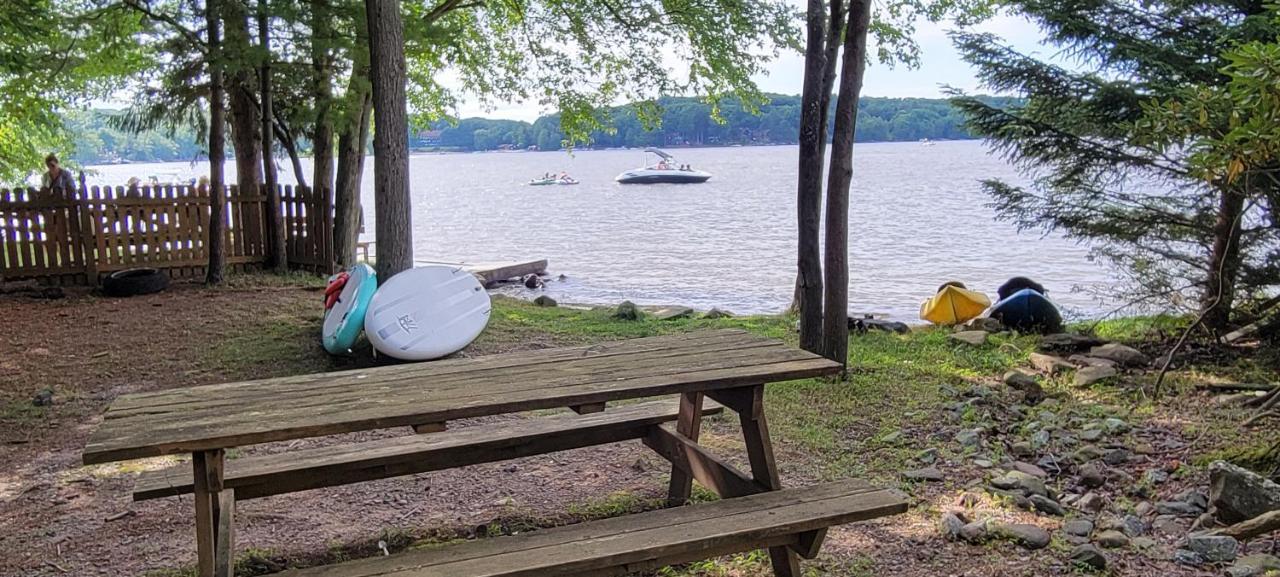 5 Bdr Cabin Game Rm Large Deck Fireplace Firetable Lake Harmony Eksteriør billede